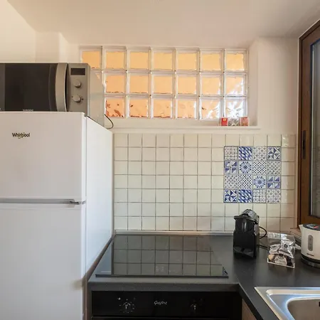 Sant'andrea-250 M From The Beach- Privat Parking-self Check-in - Netflix